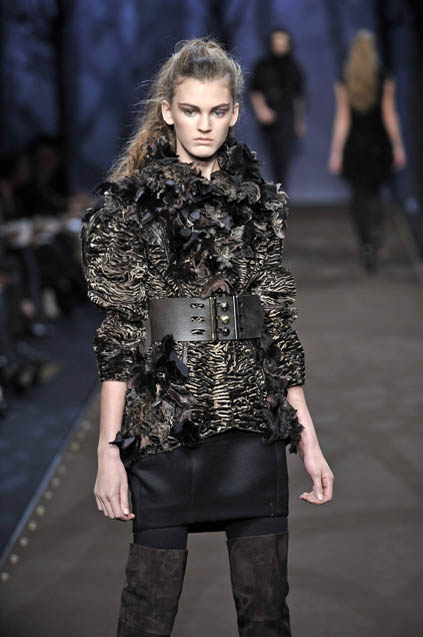 Fendi 08ﶬDƬ