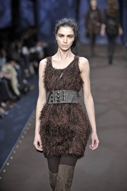 Fendi 08ﶬDƬ