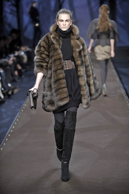 Fendi 08ﶬDƬ