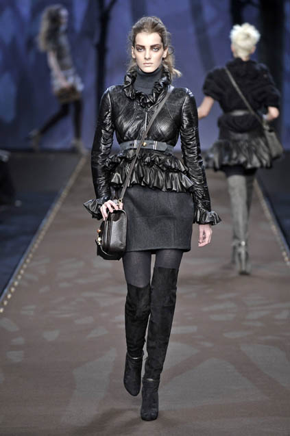 Fendi 08ﶬDƬ