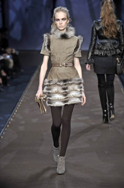 Fendi 08ﶬDƬ