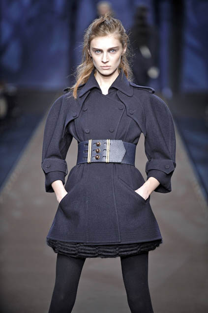 Fendi 08ﶬDƬ