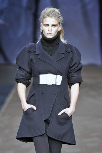 Fendi 08ﶬDƬ