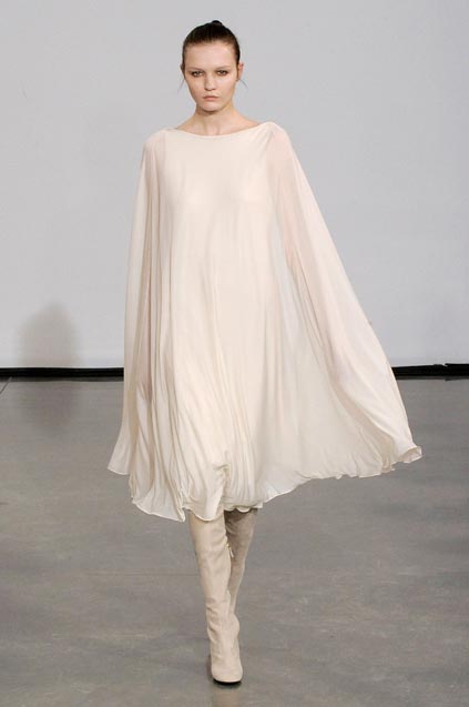 Halston 08ﶬDƬ