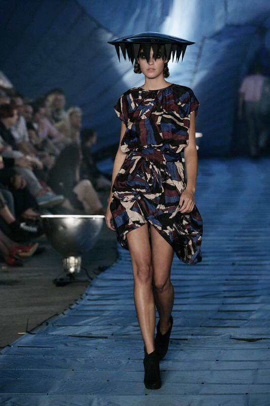  Henrik Vibskov 09ĸDƬ