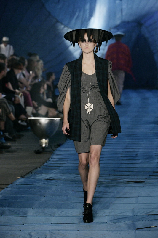  Henrik Vibskov 09ĸDƬ