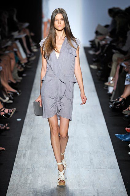 Bcbg MaxAzria 09ĸDƬ