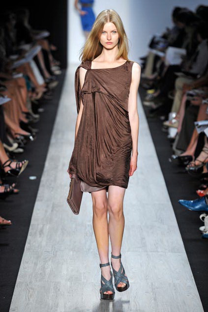 Bcbg MaxAzria 09ĸDƬ