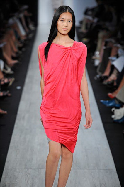 Bcbg MaxAzria 09ĸDƬ