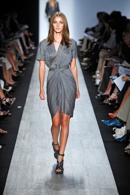 Bcbg MaxAzria 09ĸDƬ