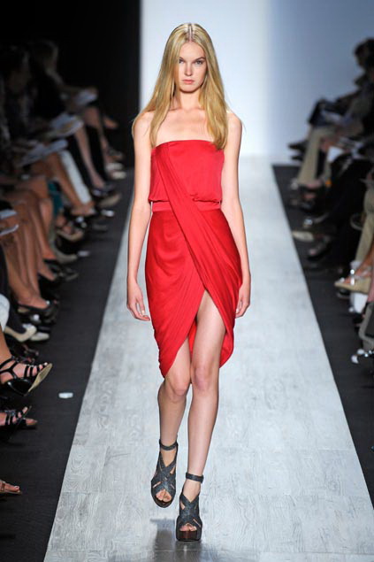 Bcbg MaxAzria 09ĸDƬ