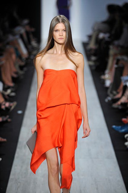 Bcbg MaxAzria 09ĸDƬ