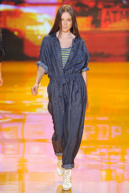 DKNY 09ĸDƬ