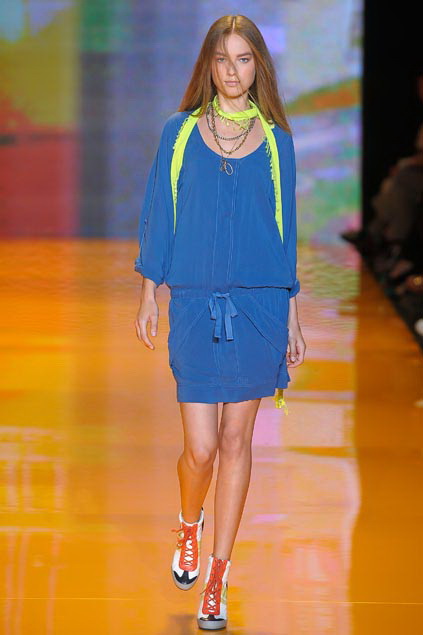 DKNY 09ĸDƬ