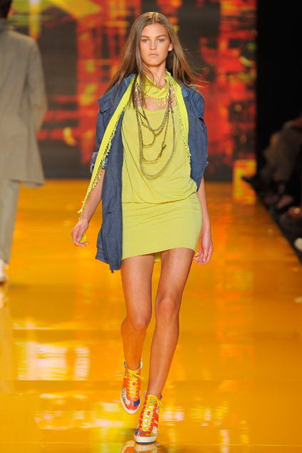 DKNY 09ĸDƬ