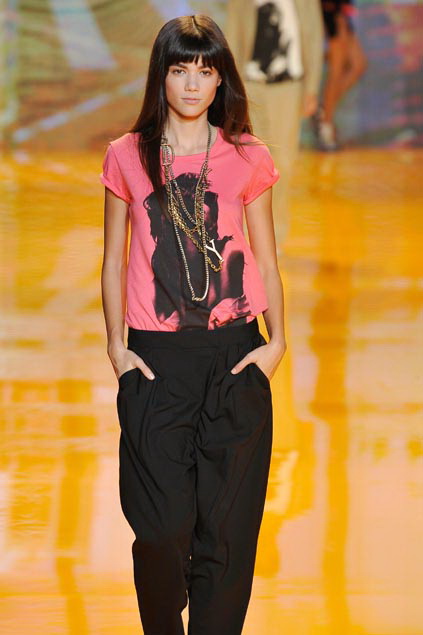 DKNY 09ĸDƬ