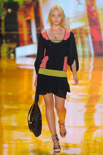 DKNY 09ĸDƬ