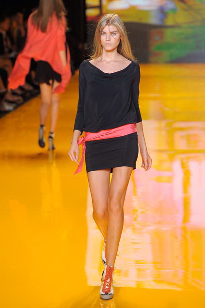 DKNY 09ĸDƬ