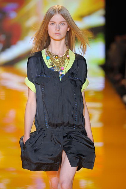 DKNY 09ĸDƬ