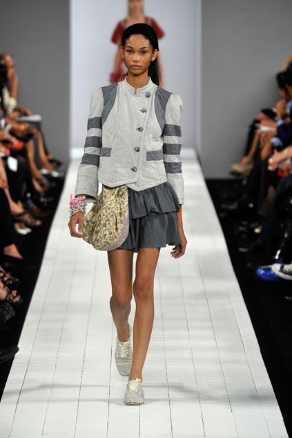 Marc by Marc Jacobs 09ĸDƬ