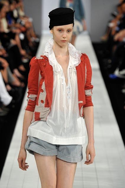 Marc by Marc Jacobs 09ĸDƬ