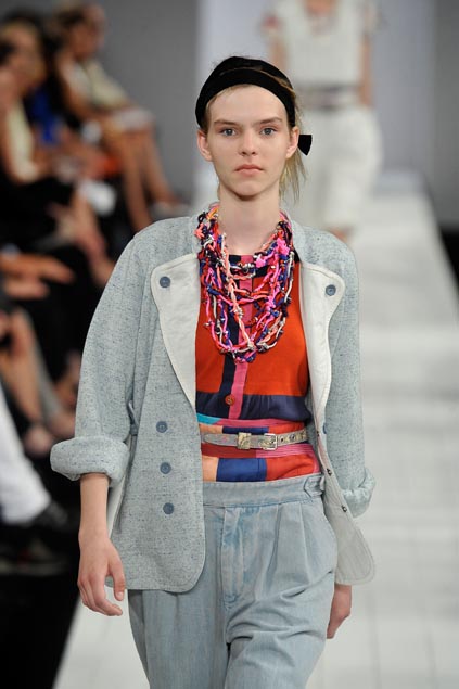 Marc by Marc Jacobs 09ĸDƬ
