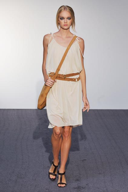 Halston 09ĸDƬ