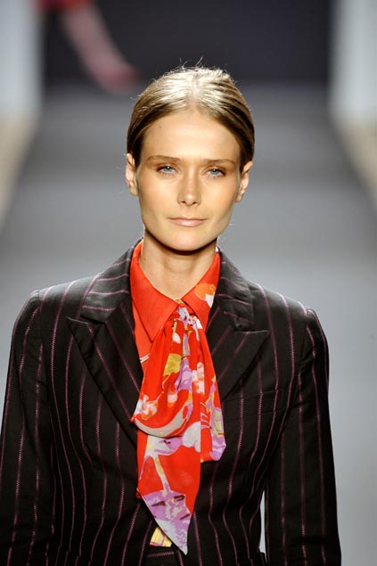Vivienne Tam 09ĸDƬ