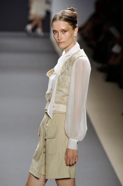 Vivienne Tam 09ĸDƬ