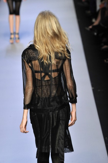 C N C by Costume National 09ĸDƬ