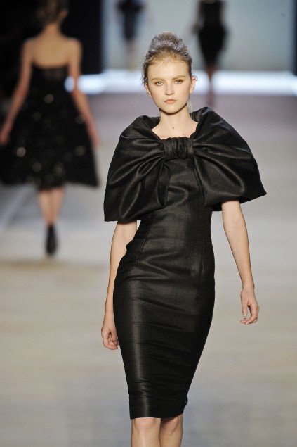 Giambatista Valli 09ĸDƬ