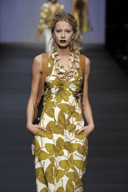 Mariella Burani 09ĸDƬ
