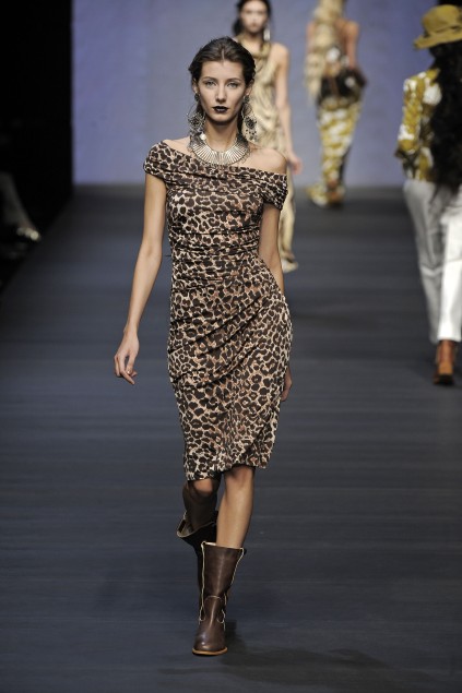 Mariella Burani 09ĸDƬ