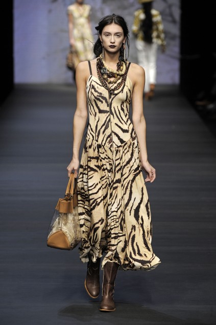 Mariella Burani 09ĸDƬ