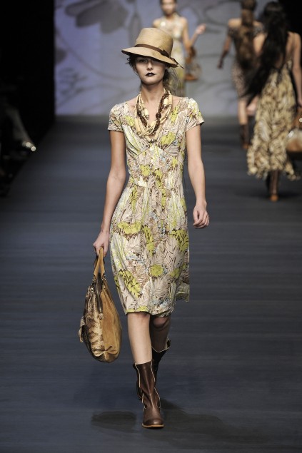 Mariella Burani 09ĸDƬ