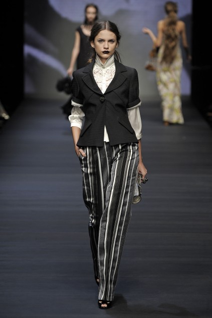 Mariella Burani 09ĸDƬ
