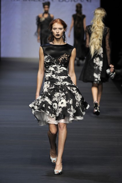 Mariella Burani 09ĸDƬ