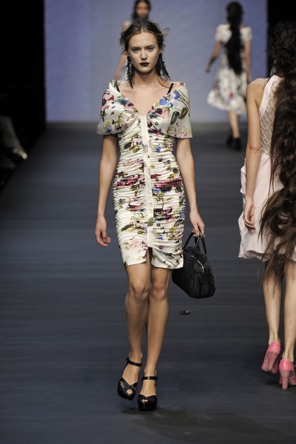 Mariella Burani 09ĸDƬ