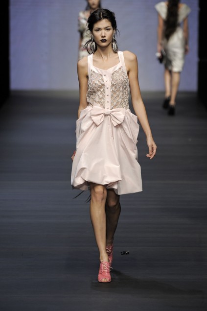 Mariella Burani 09ĸDƬ