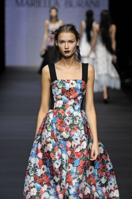 Mariella Burani 09ĸDƬ