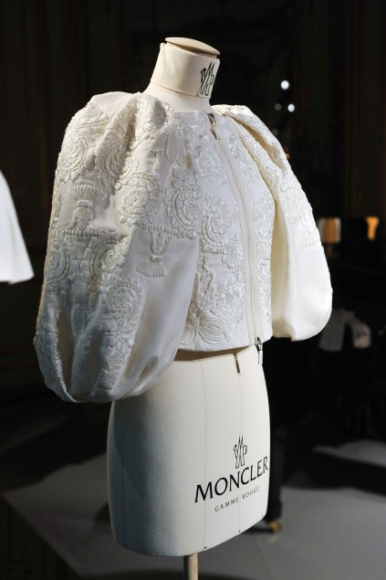 Moncler 09ĸDƬ