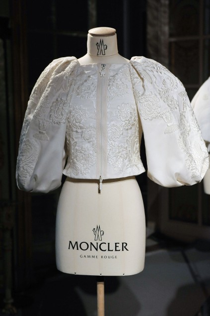 Moncler 09ĸDƬ