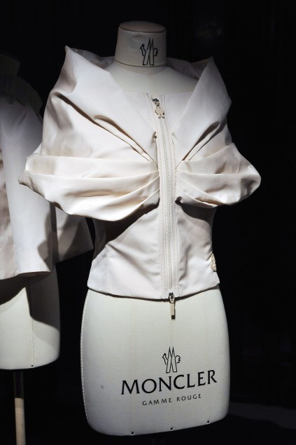 Moncler 09ĸDƬ