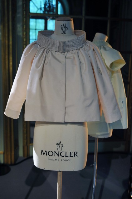 Moncler 09ĸDƬ