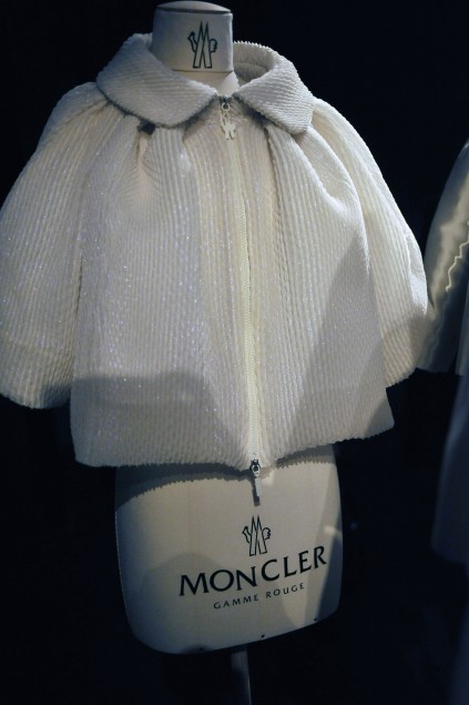 Moncler 09ĸDƬ