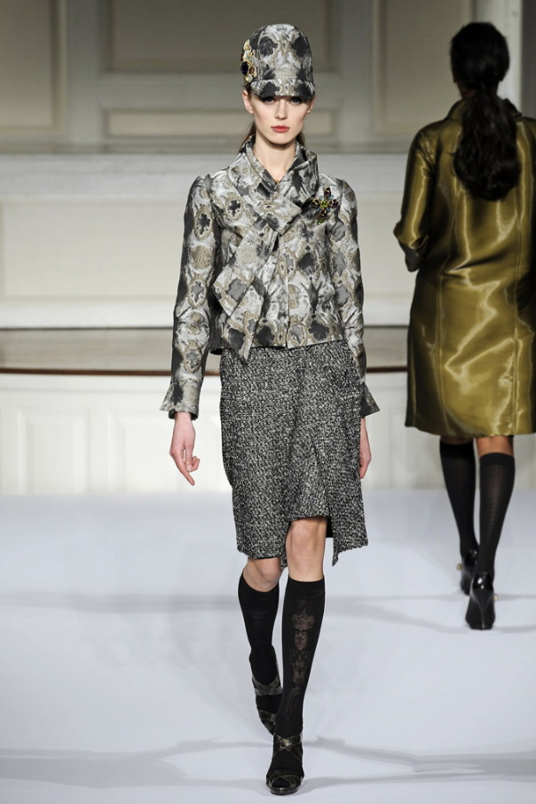 Oscar de la Renta 09ﶬDƬ
