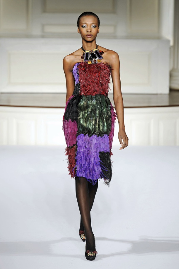 Oscar de la Renta 09ﶬDƬ