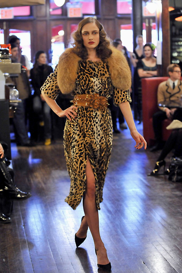 Zac Posen 09ﶬDƬ