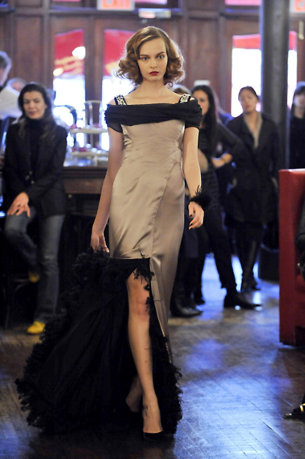 Zac Posen 09ﶬDƬ