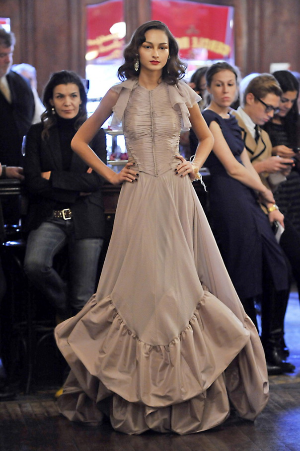 Zac Posen 09ﶬDƬ